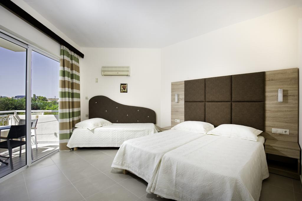 Lyristis Dinos Studios & Apartments Faliraki Bagian luar foto